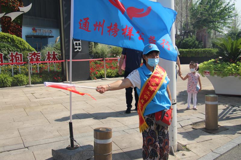 <strong>www.剧情草比bb.com</strong>